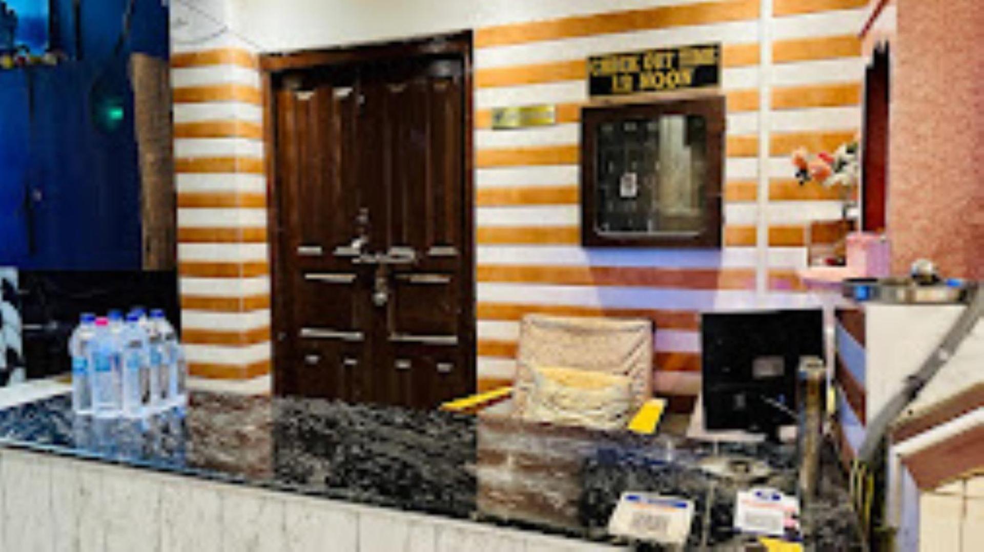 Hotel Nilamber By Grb Lumding Extérieur photo
